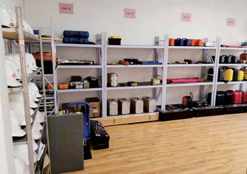 设备仪器室环境图